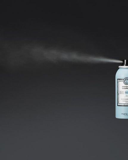 A light powder spray that quickly freshens up the hair and the scalp. The formula easily absorbs natural hair oils from the scalp and hair, which gives a newly washed look and feel to the hair. In comparison to the Maria Nila Dry Shampoo, the Invisidry gives a lighter hold and as the name reveals, it doesn't leave any trace of the product in the hair thanks to its innovative formula. Therefore, it works perfectly on both blonde and darker hair.