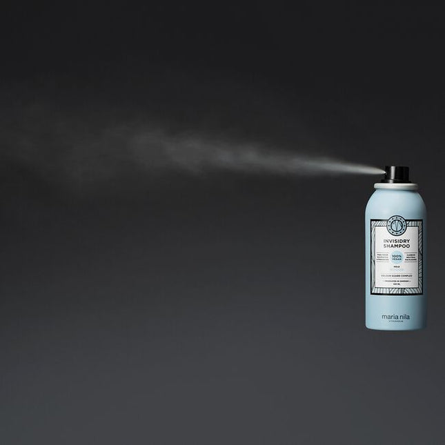 A light powder spray that quickly freshens up the hair and the scalp. The formula easily absorbs natural hair oils from the scalp and hair, which gives a newly washed look and feel to the hair. In comparison to the Maria Nila Dry Shampoo, the Invisidry gives a lighter hold and as the name reveals, it doesn't leave any trace of the product in the hair thanks to its innovative formula. Therefore, it works perfectly on both blonde and darker hair.