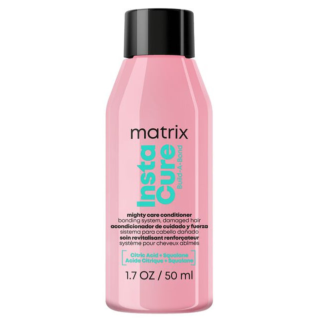 Build-A-Bond Mighty Bonds Conditioner is packed with 1 billion bonds in every bottle to fight damage! This luxurious conditioner instantly detangles, softens, and repairs mega damaged hair, making it ideal for clients post-lightening or after receiving a chemical service. It is formulated with citric acid to strengthen your clients' hair from within, while squalane softens and smooths the outside.