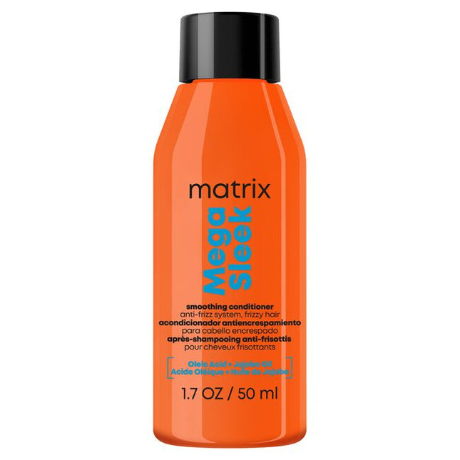 An essential professional smoothing conditioner that empowers stylists to deliver up to 96 hours of frizz-free perfection. The Matrix Mega Sleek Conditioner, with jojoba oil and oleic acid, instantly detangles and hydrates, creating the perfect foundation for a sleek, long-lasting style.
