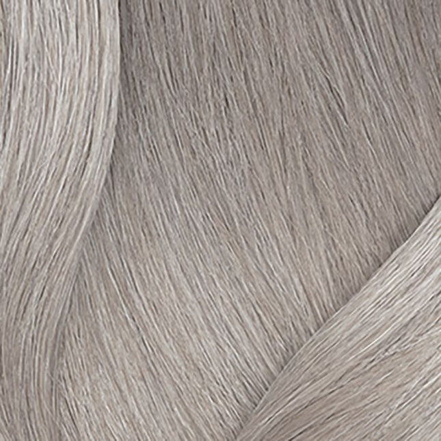 Matrix's 1st Acidic Gel-Cream Toners With Real-Time Visible Oxidation
Tonal Control Pre-Bonded is an acidic, demi-permanent hair color ideal for glossing, toning, and post-lightening control. 