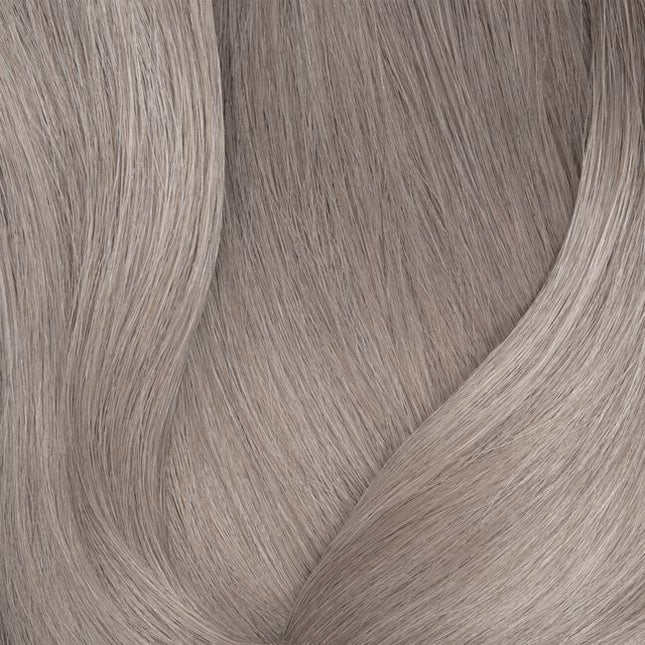 Matrix's 1st Acidic Gel-Cream Toners With Real-Time Visible Oxidation
Tonal Control Pre-Bonded is an acidic, demi-permanent hair color ideal for glossing, toning, and post-lightening control. 