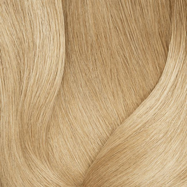 Matrix's 1st Acidic Gel-Cream Toners With Real-Time Visible Oxidation
Tonal Control Pre-Bonded is an acidic, demi-permanent hair color ideal for glossing, toning, and post-lightening control. 