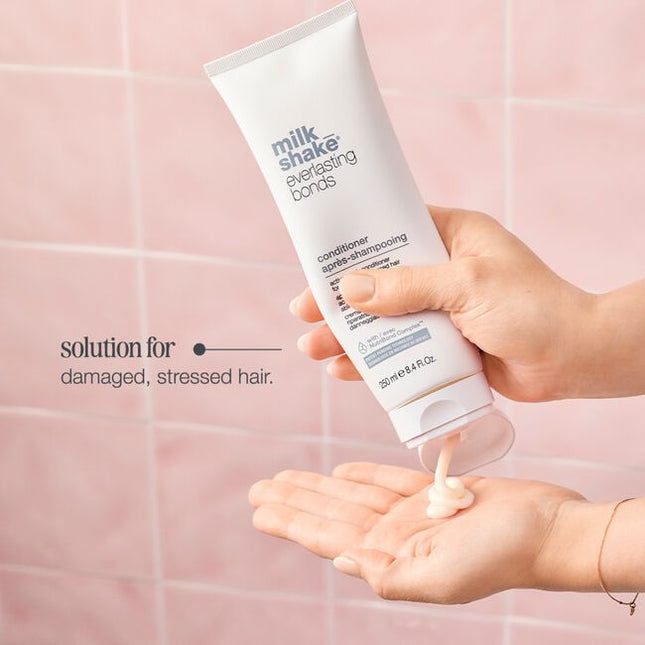 Repairs hair bonds and progressively restores them for long-lasting results, without weighing hair down. Formulated with milk proteins and enhanced with NutriBond Complex™, a naturally derived blend of rice proteins, amino acids and hyaluronic acid. Scientifically proven to instantly repair hair bonds and reconstruct damaged hair for stronger, healthier looking hair you can feel.