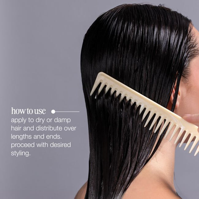 Protects hair fiber from heat damage up to 230°C/446°F. Provides softness and shine to the hair with an intense smoothing action. Formulated with milk proteins and enhanced with NutriBond Complex™, a naturally derived blend of rice proteins, amino acids and hyaluronic acid that repairs hair bonds for stronger, healthier looking hair you can feel.
