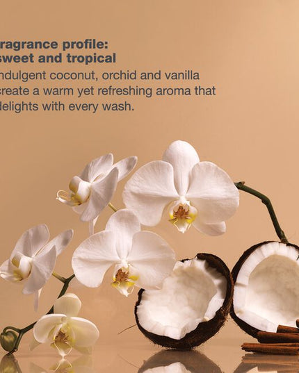 Rich, creamy mask delivers targeted care to restore softness and manageability to dry, damaged strands. With a blend of organic murumuru butter and amaranth seed extract, it deeply nourishes, smooths frizz, and supports hair’s natural strength. Hair feels instantly softer, easier to detangle, and more resilient to everyday stress.