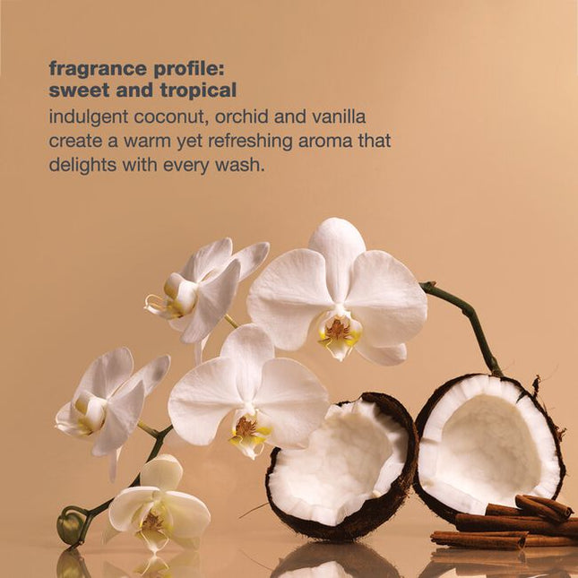 Rich, creamy mask delivers targeted care to restore softness and manageability to dry, damaged strands. With a blend of organic murumuru butter and amaranth seed extract, it deeply nourishes, smooths frizz, and supports hair’s natural strength. Hair feels instantly softer, easier to detangle, and more resilient to everyday stress.