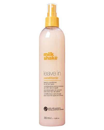Detangle & rehydrate with milk_shake leave in conditioner. Formulated with milk proteins fruit extracts, this leave-in conditioner spray strengthens hair structure while adding a natural shine.