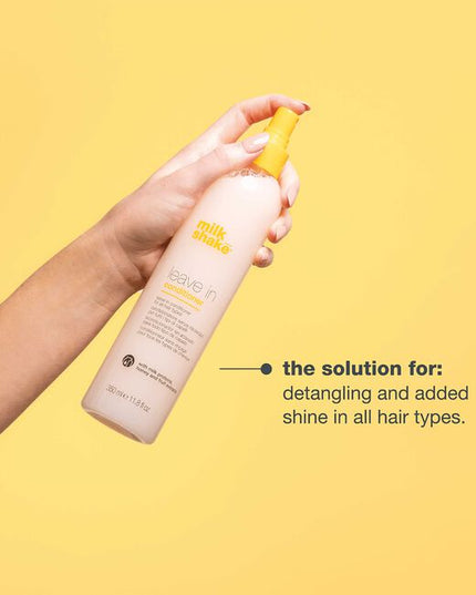 Detangle & rehydrate with milk_shake leave in conditioner. Formulated with milk proteins fruit extracts, this leave-in conditioner spray strengthens hair structure while adding a natural shine.