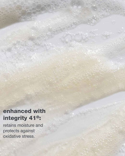 Great dry hair to the moisture it craves with this hydrating shampoo that’s been specially formulated to restore dull strands to their full potential. packed with nourishing ingredients including hyaluronic acid and milk_shake’s proprietary integrity 41 blend this shampoo for dry hair works to replenish and seal in moisture. hair will become softer, shinier, and more manageable with regular use.