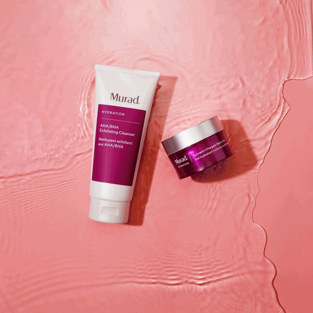 Intensely hydrating water gel contains revolutionary Cumulative Hydration-Release Technology that instantly locks moisture to skin and increases retention for up to 5 days. A nutrient-charged blend of peptides, vitamins and minerals strengthens the skin's barrier for smooth, plump skin. Just a dime-sized amount of Nutrient-Charged Water Gel provides enough hydration for wearing alone or underneath your SPF and makeup.