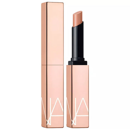 A color-meets-care hybrid lipstick that has dimensional shine and eight-hour hydration.