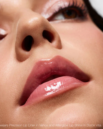 Sharpenable lip liner in highly pigmented shades for laser-focus precision