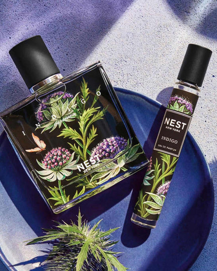 This travel-size spray is an exotic fragrance that is an exploration of the Mediterranean with notes of Italian lemon, orange bergamot, Moroccan tea, cashmere woods, and wild figs from the South of France.