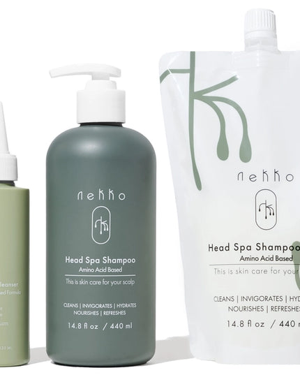 You’ve got everything you need for a relaxing head spa at the Salon and at home. It comes in a gift box! This set includes scalp care essentials to detox, nourish, and hydrate. Perfect as a holiday gift — it even comes in a beautifully wrapped gift box!