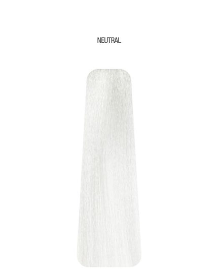 The Gloss Colour delivers beautiful color tones without modifying hair’s natural structure. This unique hair color treatment deposits color, increased shine, and improves the overall health of the hair.