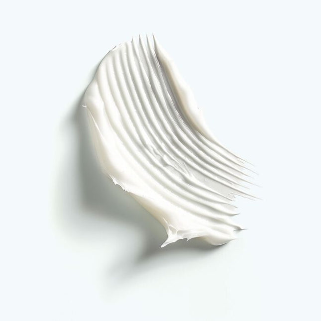 Restore your hair’s youthfulness with Nioxin Age Defense Conditioner, a conditioner for aging hair. This lightweight, deeply moisturizing conditioner strengthens the hair against breakage, leaving it smooth from root to tip. Nioxin Age Defense Conditioner also helps to combat the dryness and brittleness associated with aging hair. 
