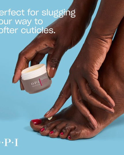 To the Rescue Overnight Cuticle Balm is enriched with infusion of oils and butters. This intense treatment rescues and soothes dry skin and cuticles overnight. The transformative formula shifts from balm to oil, helping soothe and condition cuticles overnight while leaving skin feeling nourished and hydrated.