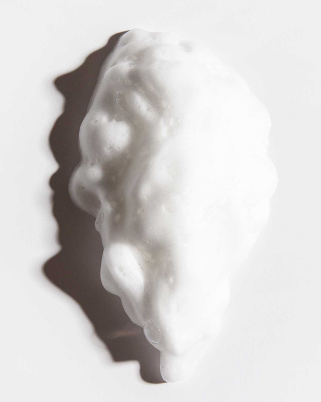 Perfect for naturally wavy hair, this time-saving foam lets you skip the hot tools for perfectly air-dried, frizz-free beachy waves.