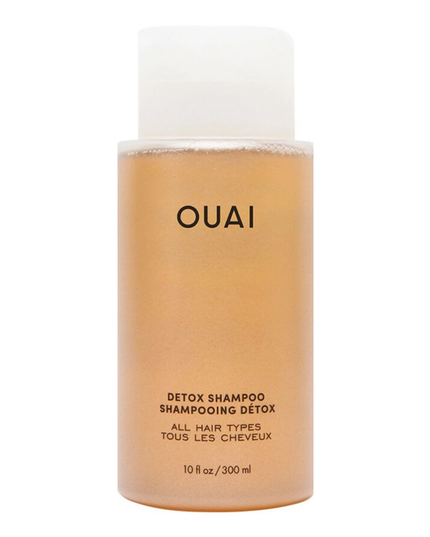 This clarifying shampoo deeply cleanses away dirt, oil and product buildup with apple cider vinegar while keratin helps strengthen hair.