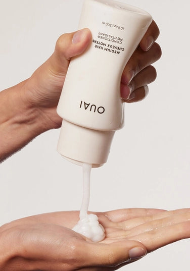 A lightweight, color-safe conditioner with just the right amount of hydration for fine strands that strengthens and leaves hair soft and volumized.