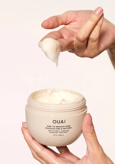 A masque that helps restore hydration, repair damage, and add shine to fine/medium hair with shea butter, panthenol, and hydrolyzed keratin.