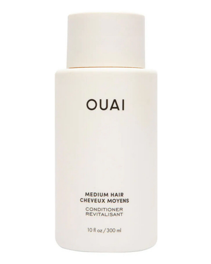 For medium hair, this color-safe conditioner hydrates and fights frizz and breakage. It even adds shine so your hair looks and feels healthy.