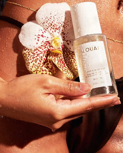 Get transported all the OUAI to the beaches of St. Barts with this luxurious tropical-scented Hair & Body Mist to be spritzed from head to toe, with notes of dragon fruit, orange blossom, tuberose &amp; musk.