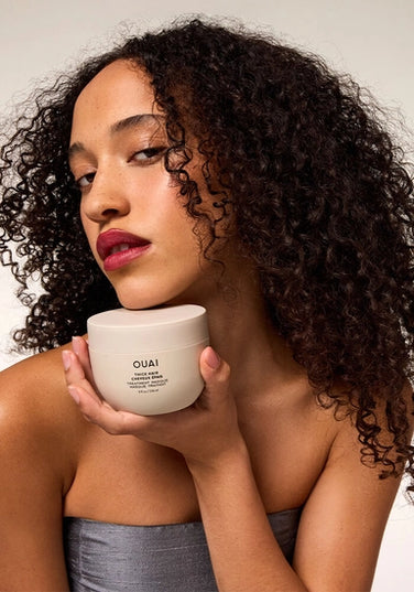 This masque helps restore hydration, fight frizz, smooth split ends and strengthen thick hair with almond, macadamia and olive oils, shea and illipe butters and hydrolyzed keratin.