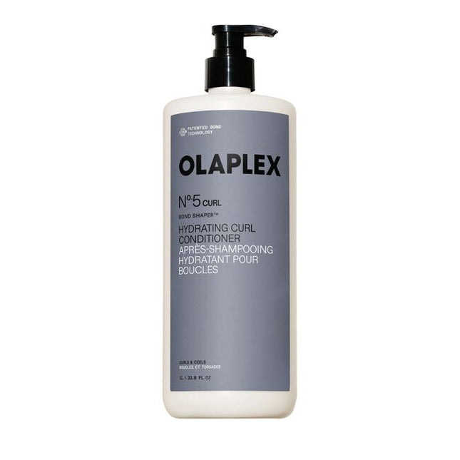 Curls are structurally unique–more bonds, more bends, more prone to breakage. This shampoo for coily, curly, and wavy hair delivers multi-action care to instantly strengthen, define, hydrate and target your hair’s unique combination of needs, no matter your pattern.