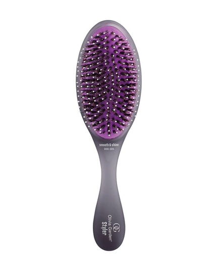 The Olivia Garden Smooth & Shine Styler is a special blend of boar & nylon bristles for superior styling on all hair types & extensions. Removable Cushion for easy cleaning to keep your brushes truly clean at all times.