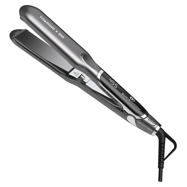 Elevate your hairstyling game with the Olivia Garden Titanium+Ion Flat Iron. This high-performance tool is designed with professionals in mind and combines cutting-edge technology with superior craftsmanship to deliver salon-quality results.