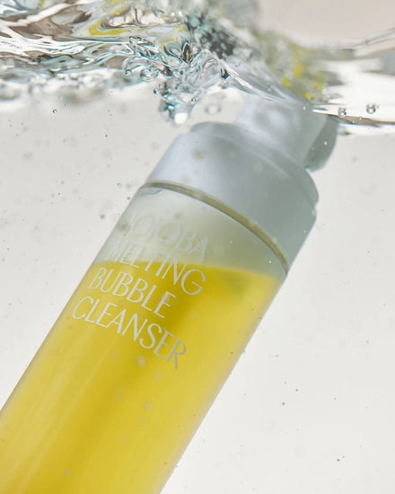 Gentle Oil-to-Foam Cleanser for Deep & Refreshing Cleansing