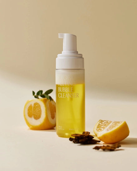 Gentle Oil-to-Foam Cleanser for Deep & Refreshing Cleansing