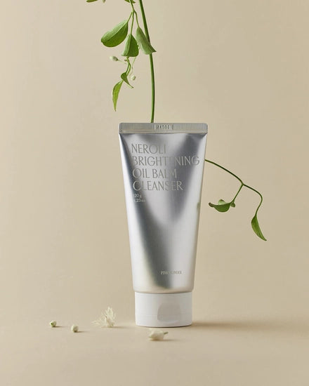 Gentle Cleanser & Makeup Remover for Radiant, Calm Skin 