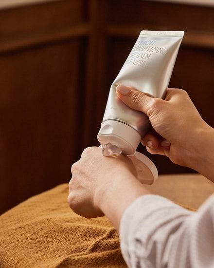 Gentle Cleanser & Makeup Remover for Radiant, Calm Skin 