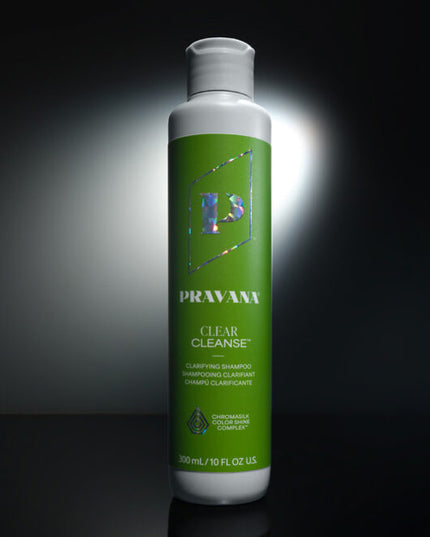 Clarifying shampoo that removes buildup, refreshes hair, and restores shine for color-treated hair.