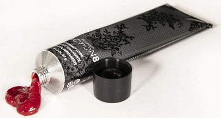 FACTION8 permanent color delivers the highest level of vibrant color payoff. The boldest reds, brightest coppers, and most punched up violets deliver on one key promise: vibrancy.