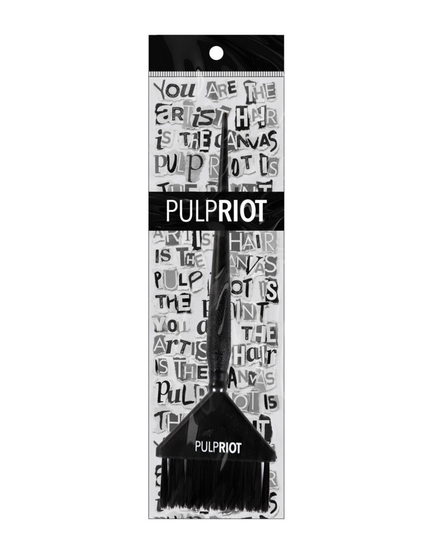 Pulp Riot Tint Brush

Pulp Riot tint brushes are designed for today’s modern artist. The textured grip along with feathered-tip bristles allow for delicate, creative, and precision techniques.