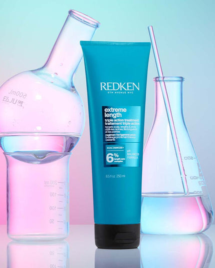 5 minute triple action treatment mask that helps promote a healthy, nourished scalp, strengthen the lengths, and visibly reduce split ends for longer, stronger hair. Formulated with Length Care Complex, featuring biotin, niacinamide and castor oil.