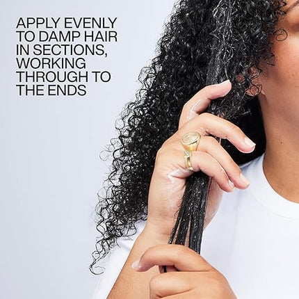 Redken's silicone-free hydrating styling range for curly and coily hair. Start your total curl regimen with Acidic Bonding Curls Silicone-Free Shampoo, Conditioner &amp; Leave In Treatment.