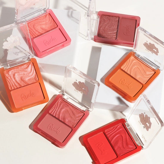Double the blush, double the glow! This weightless duo pairs a silky matte blush with a luminous shimmer blush, giving you endless ways to customize your perfect flush. Wear each side alone for a soft matte or radiant finish, or blend them together for the ultimate glow-up moment.