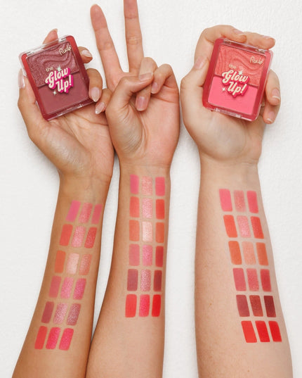 Double the blush, double the glow! This weightless duo pairs a silky matte blush with a luminous shimmer blush, giving you endless ways to customize your perfect flush. Wear each side alone for a soft matte or radiant finish, or blend them together for the ultimate glow-up moment.