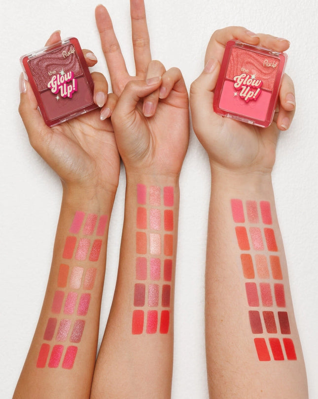 Double the blush, double the glow! This weightless duo pairs a silky matte blush with a luminous shimmer blush, giving you endless ways to customize your perfect flush. Wear each side alone for a soft matte or radiant finish, or blend them together for the ultimate glow-up moment.