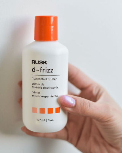 Cancels frizz. Transforms texture. Boosts shine. The ultimate smoothing primer for results that last up to 72-hours with enhanced shine up to 60%.