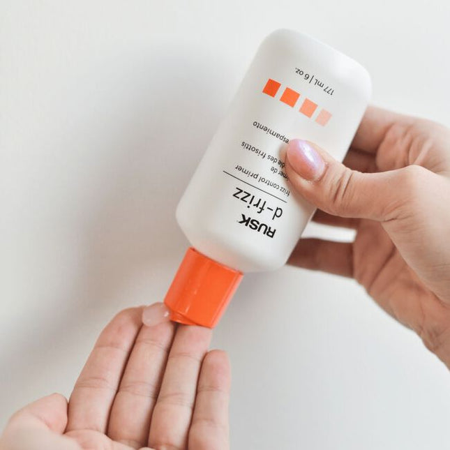 Cancels frizz. Transforms texture. Boosts shine. The ultimate smoothing primer for results that last up to 72-hours with enhanced shine up to 60%.