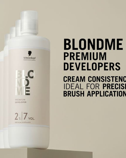 With an enhanced formulation containing glycerin, known for its caring properties, the BLONDME 6%/20 Volume Premium Developer is specially developed for the precise application of lightening products. When used with BLONDME Lighteners, Swell Control Technology ensures optimal precision and controlled lightening results. This premium developer is designed to provide optimal performance and care when used with BLONDME colour and lightening products.