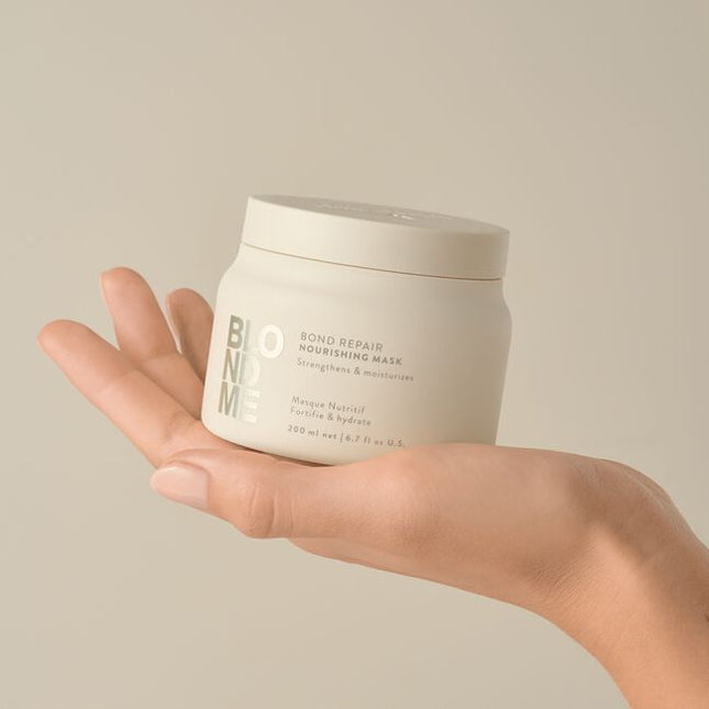 Strengthens and moisturizes hair.