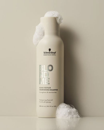 Strengthens and moisturizes hair.