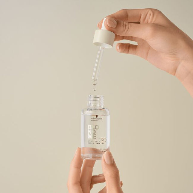 Helps to prevent breakage and keratin loss. Provides heat protection up to 450F